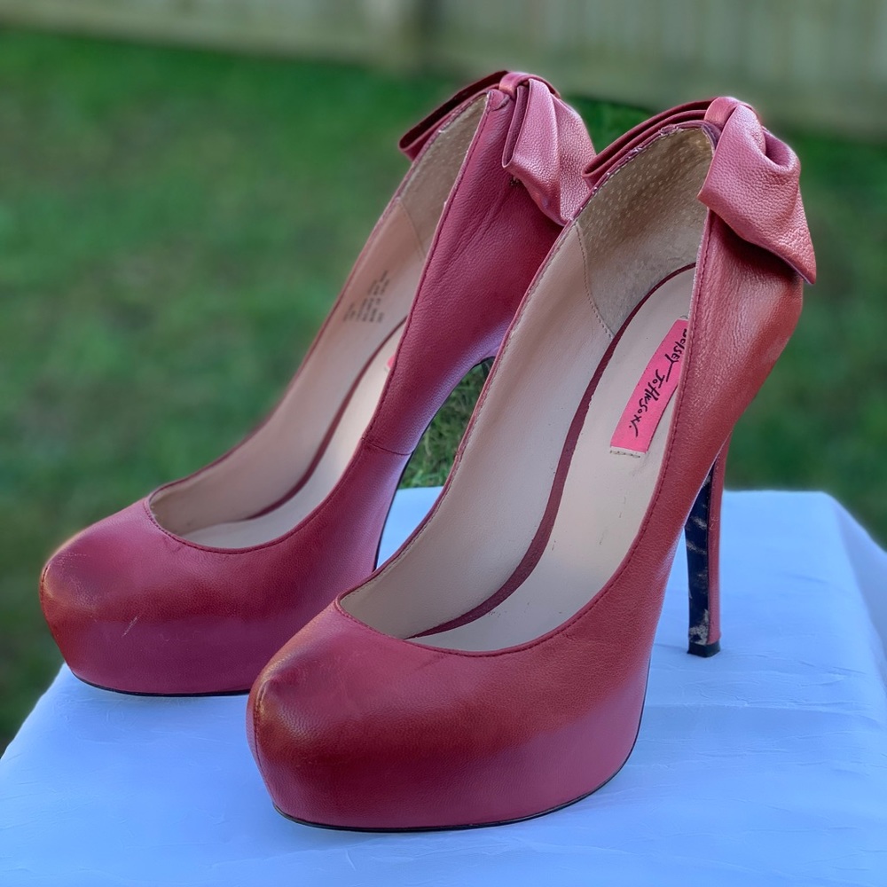 Betsey Johnson Red Leather Hidden Platform Pump